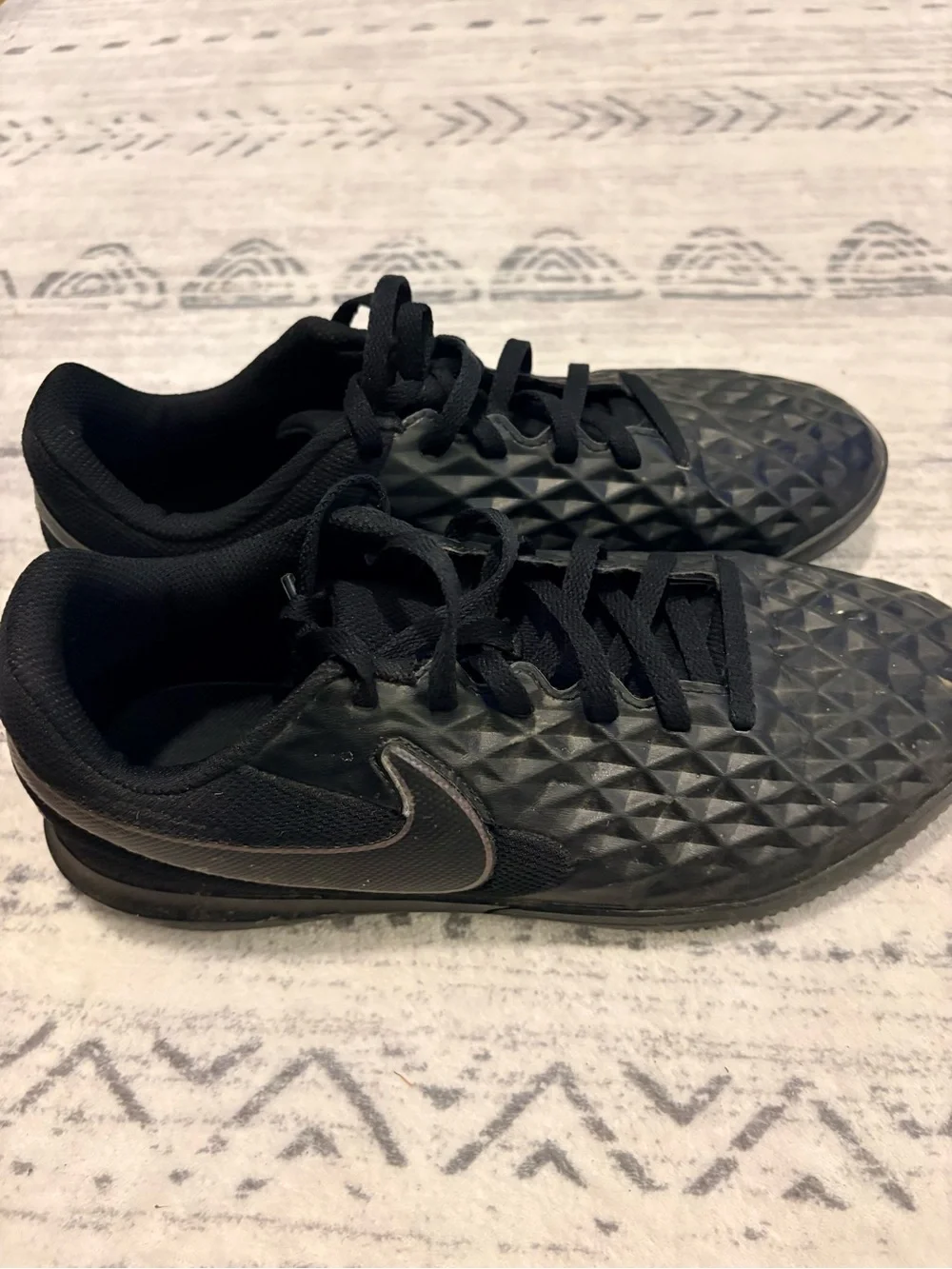 Nike tiempo indoor soccer shoes Black Athletic Sneakers